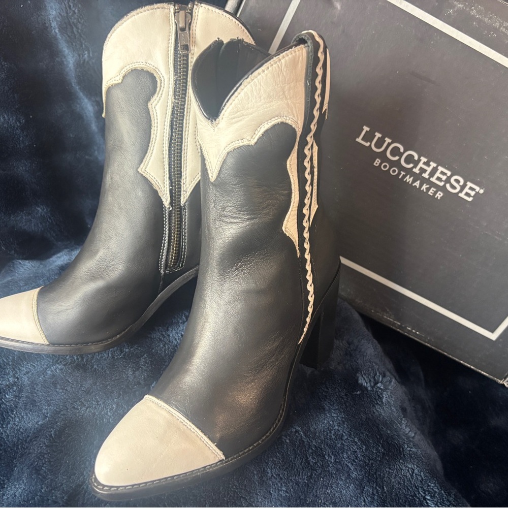 Lucchese Michelle Black and White Zip Collar Booties - Picture 2 of 16